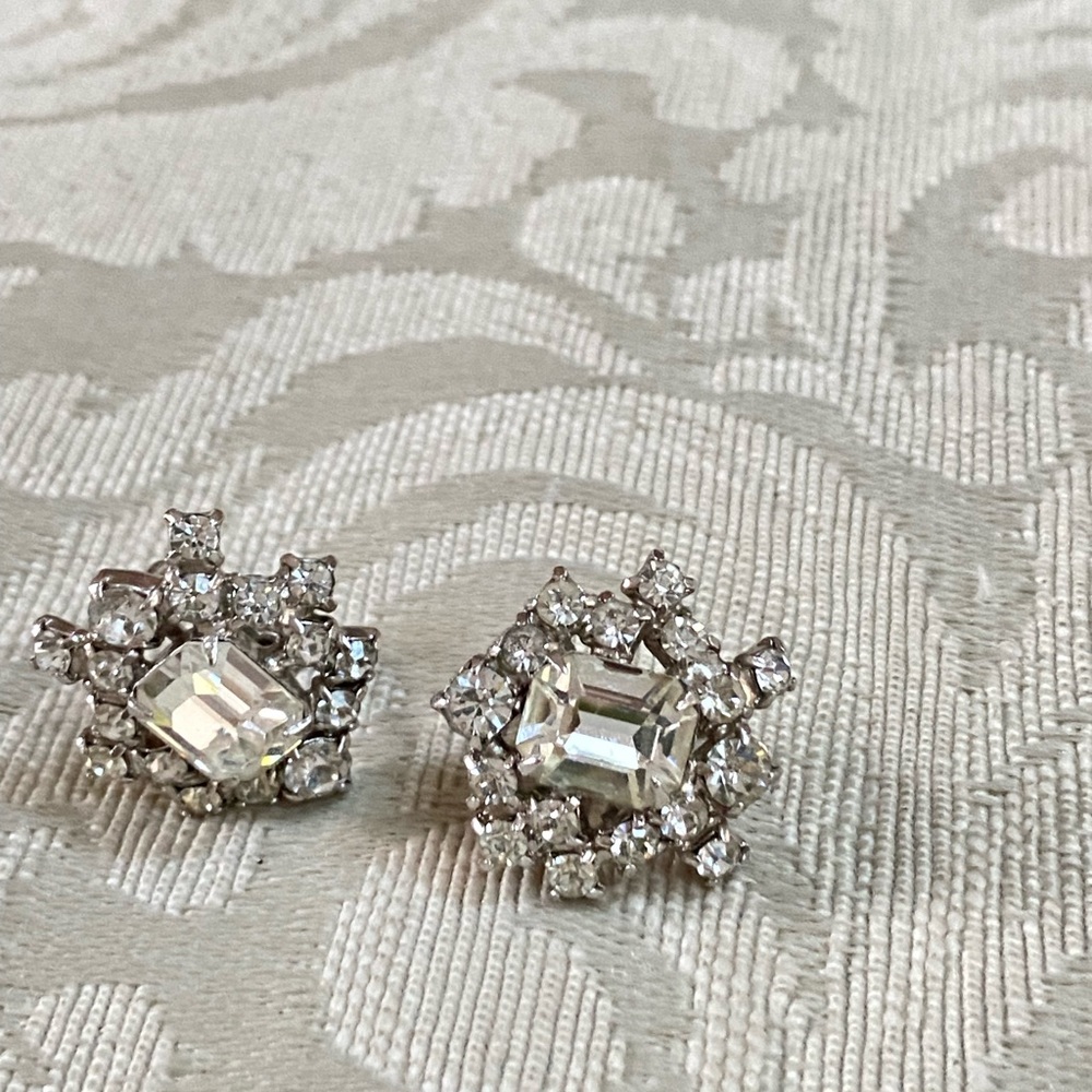 Vintage Rhinestone Earrings - Picture 3 of 8